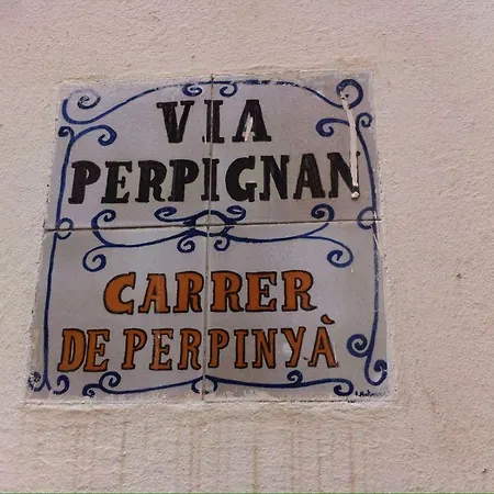 Casa Dels Misteris A Terrace On Sea Daire